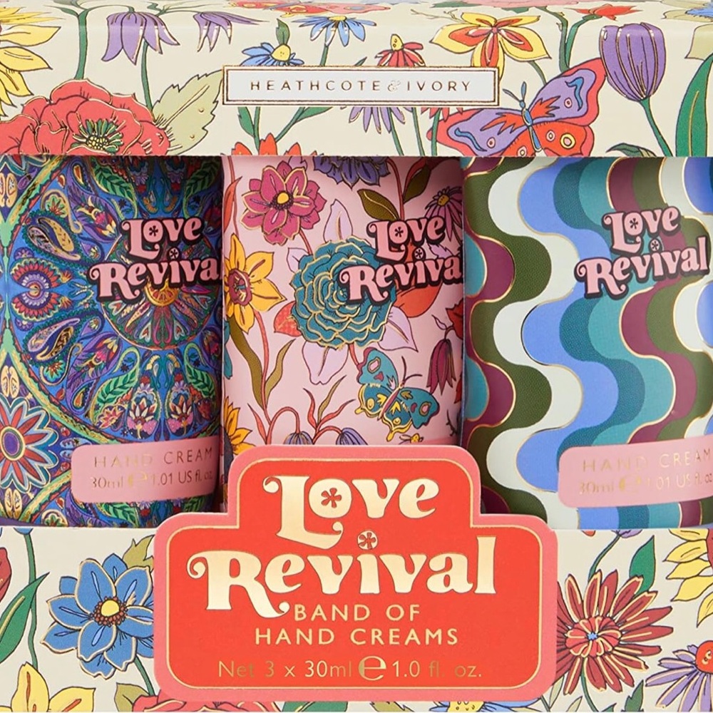 Heathcote & Ivory Love Revival Band Of Hand Creams Bath Bomb Crackers Bundle